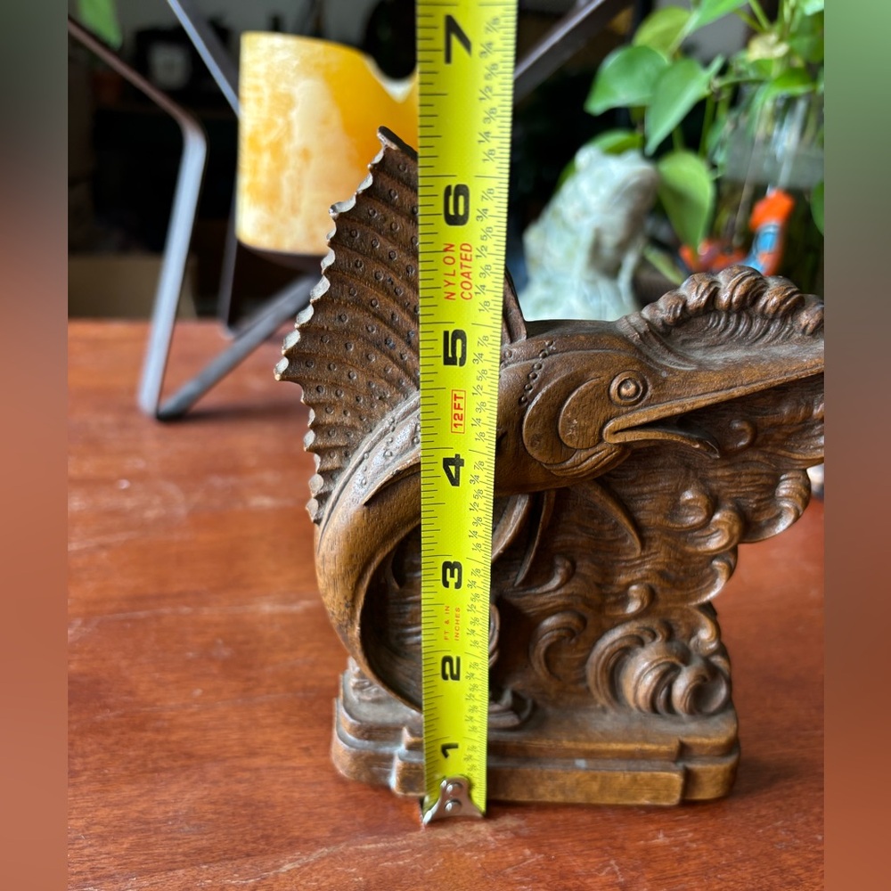 Vintage bookend Marlin or Sailfish figure made from Ornawood or Syroco (only 1) - Picture 8 of 9